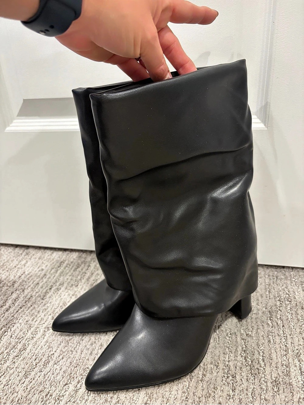Women's Black Pointed-Toe Heeled Boots